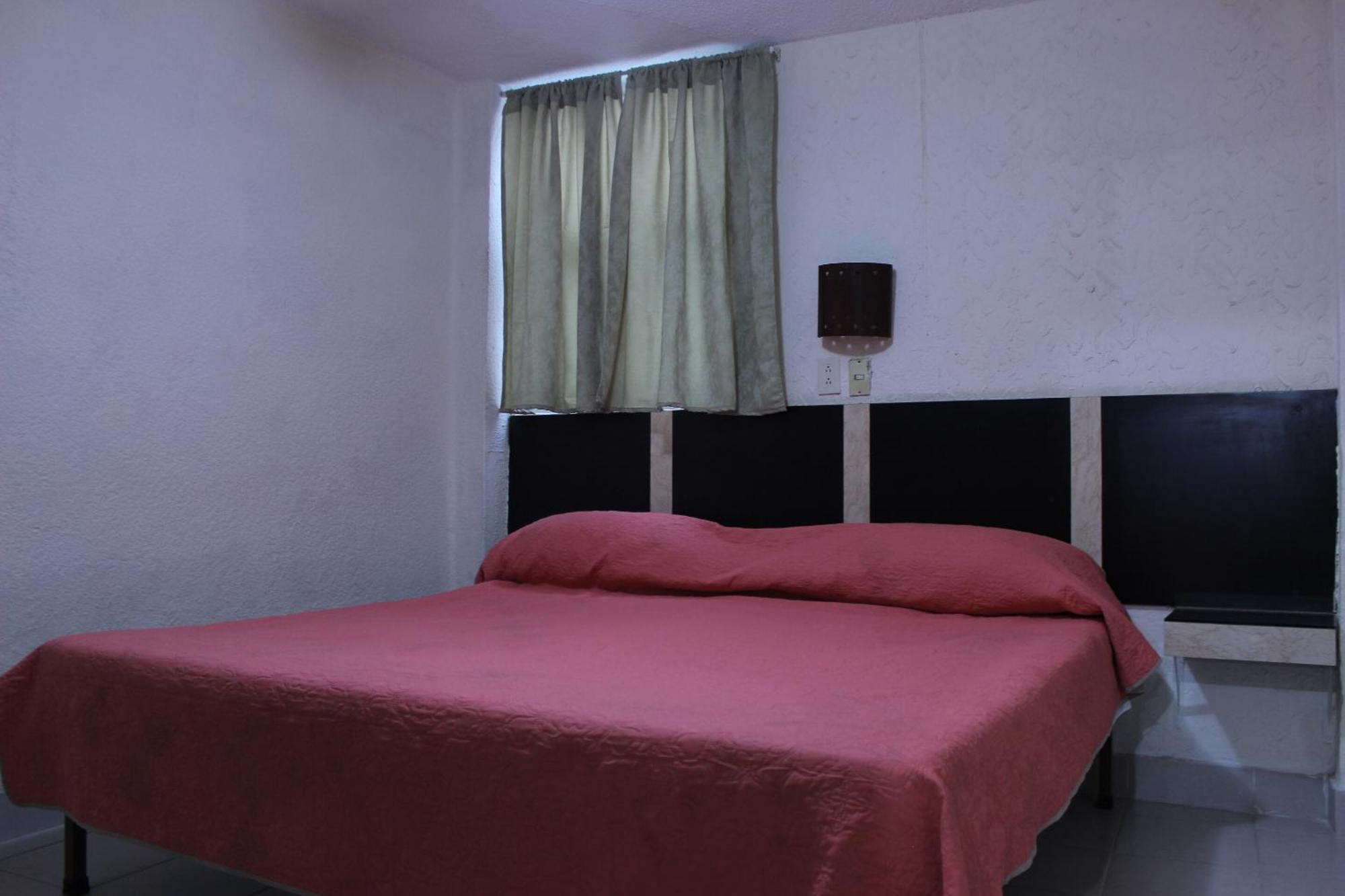 Hotel Plaza Aleman Leon Room photo